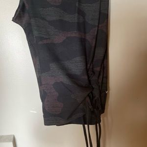 Maurice in motion capri leggings